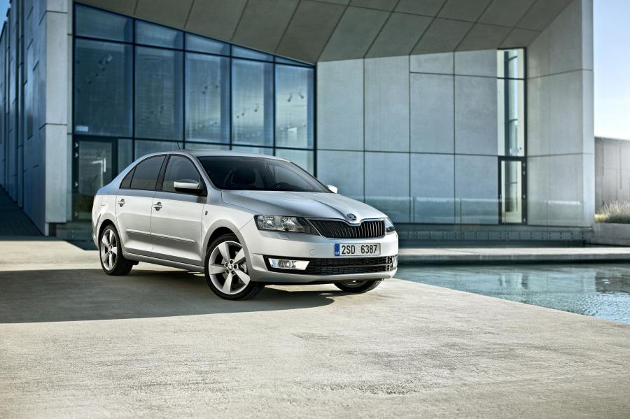  Skoda Rapid 2012 года  (фото 25 из 55)